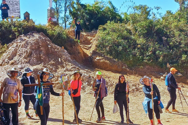 Peregrinos caminhando